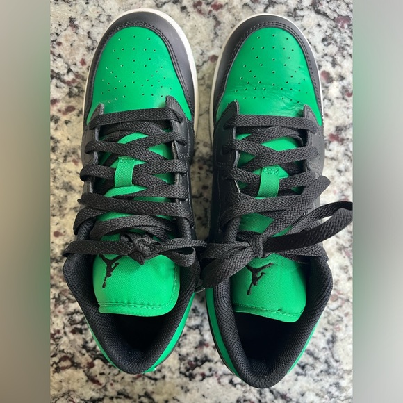 Jordan 1 Low Lucky Green Boys Size 6 - Picture 7 of 7